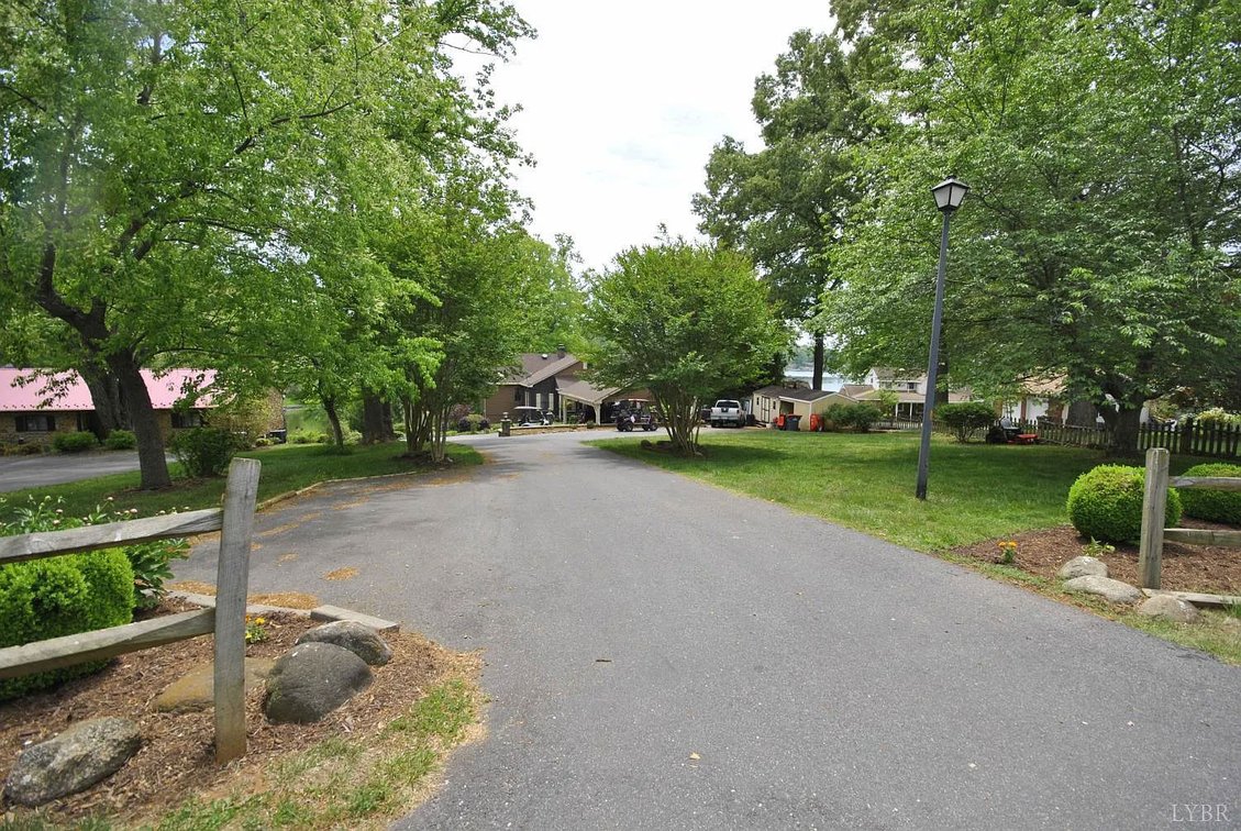 Image for 1090 Timberlake Dr, Lynchburg, VA 24502