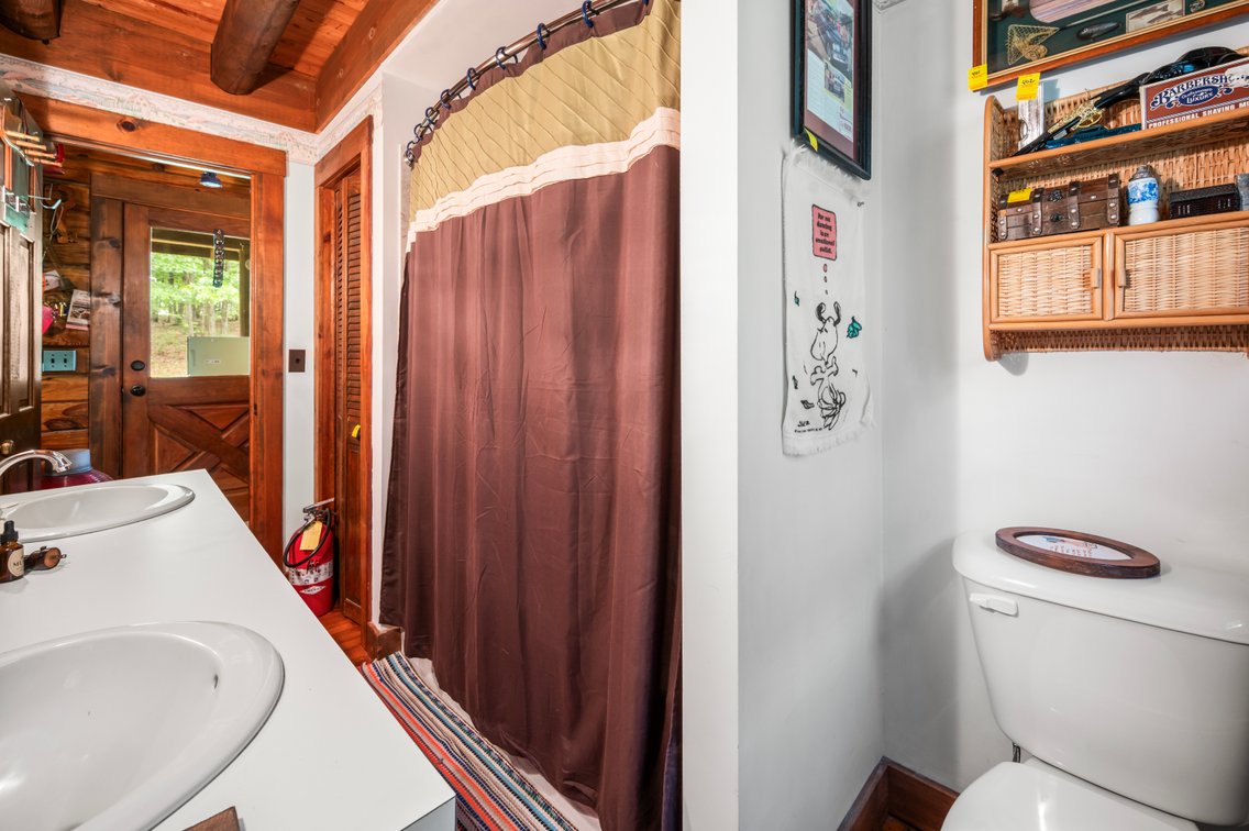 Image for Beautiful Log Home on 14.5 Acres-Bear Creek Rd Rustburg