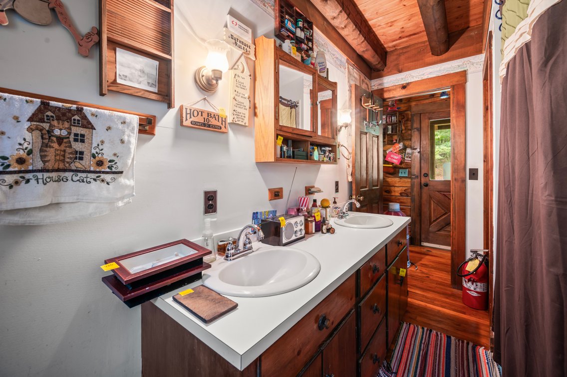 Image for Beautiful Log Home on 14.5 Acres-Bear Creek Rd Rustburg