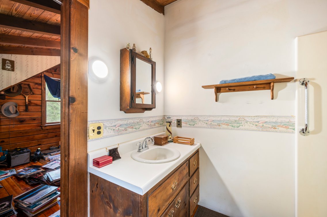Image for Beautiful Log Home on 14.5 Acres-Bear Creek Rd Rustburg