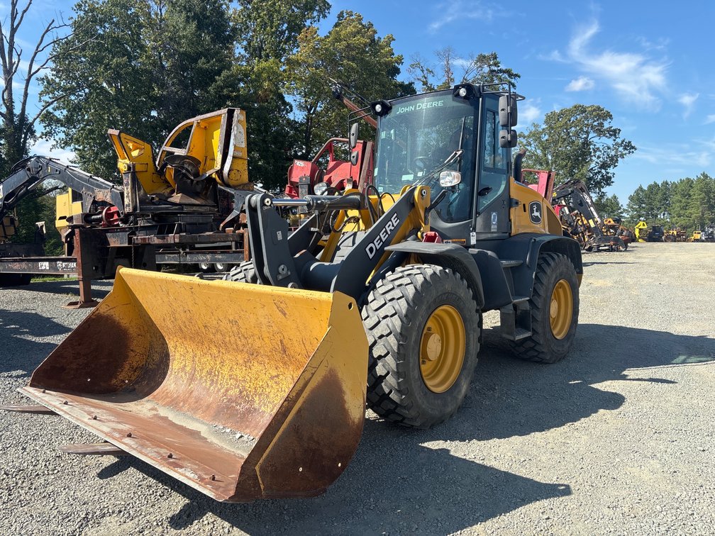 John Deere 344L Loader