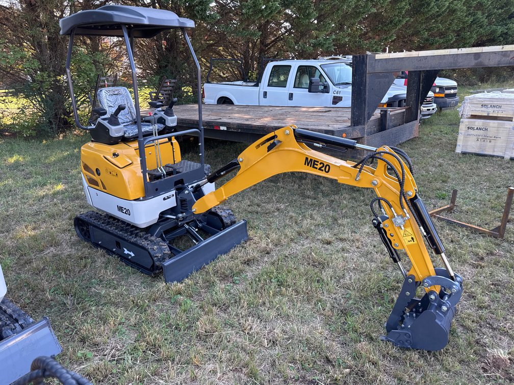 *NEW* ME 20 Mini Excavator With Hydraulic Thumb