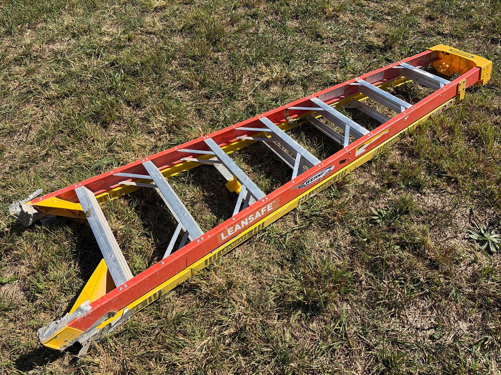 Werner Leansafe 8ft Step Ladder