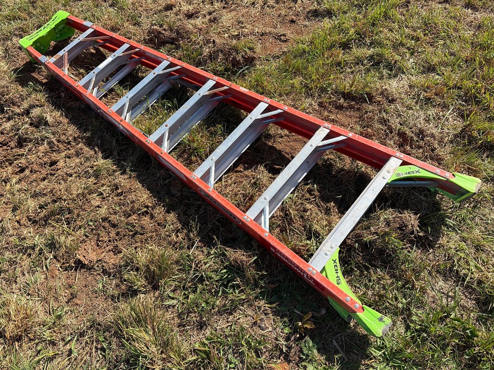 Louisville CrossXstep 8ft Step Ladder
