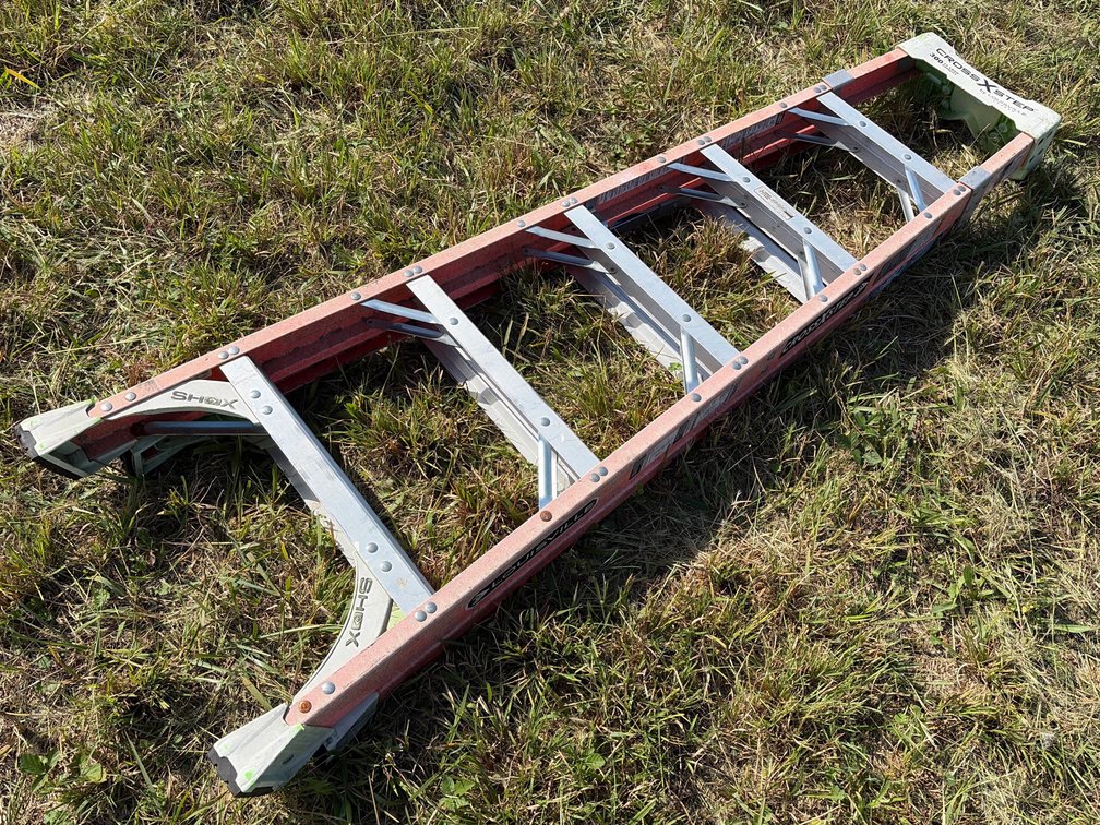 Louisville CrossXstep 6ft Step Ladder