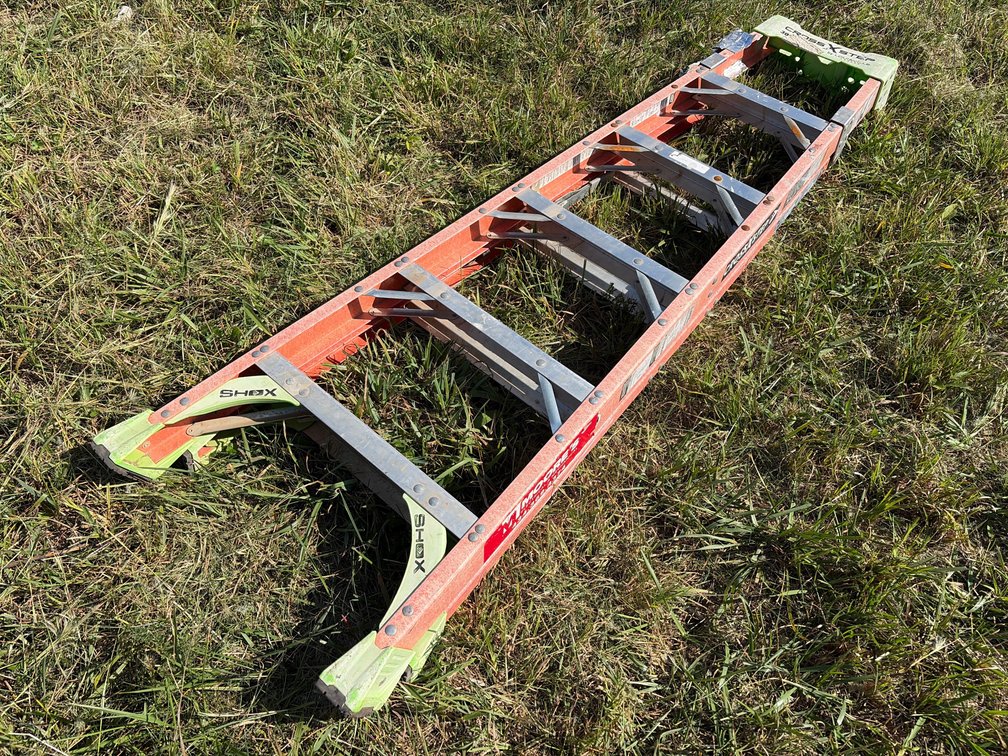 Louisville CrossXstep 6ft Step Ladder