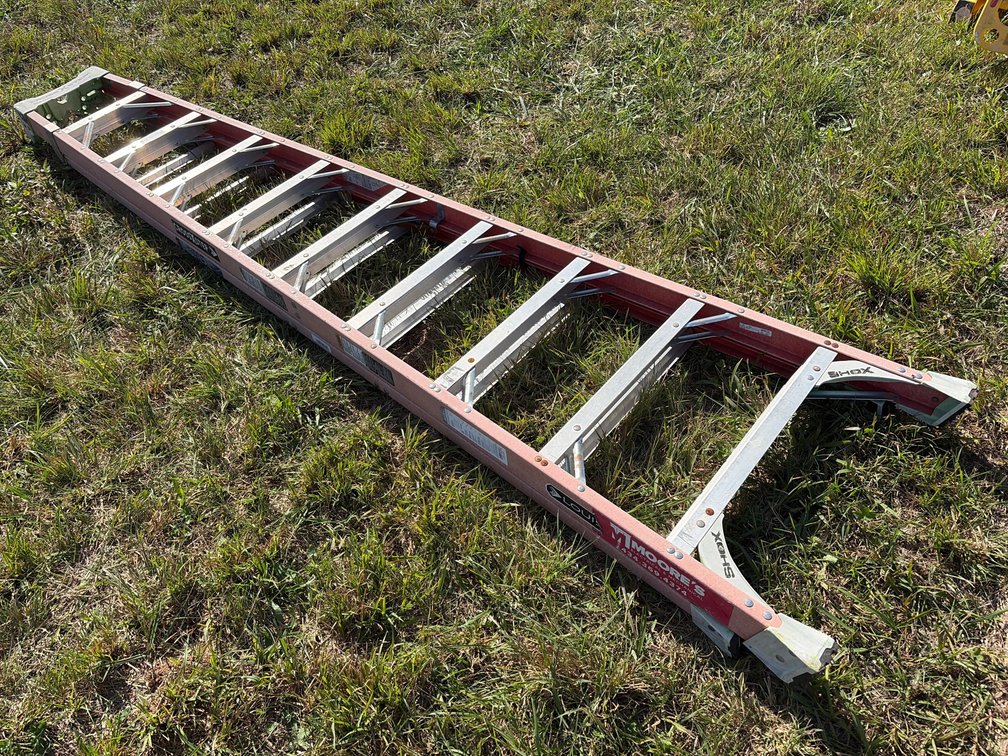 Louisville CrossXstep 10ft Step Ladder