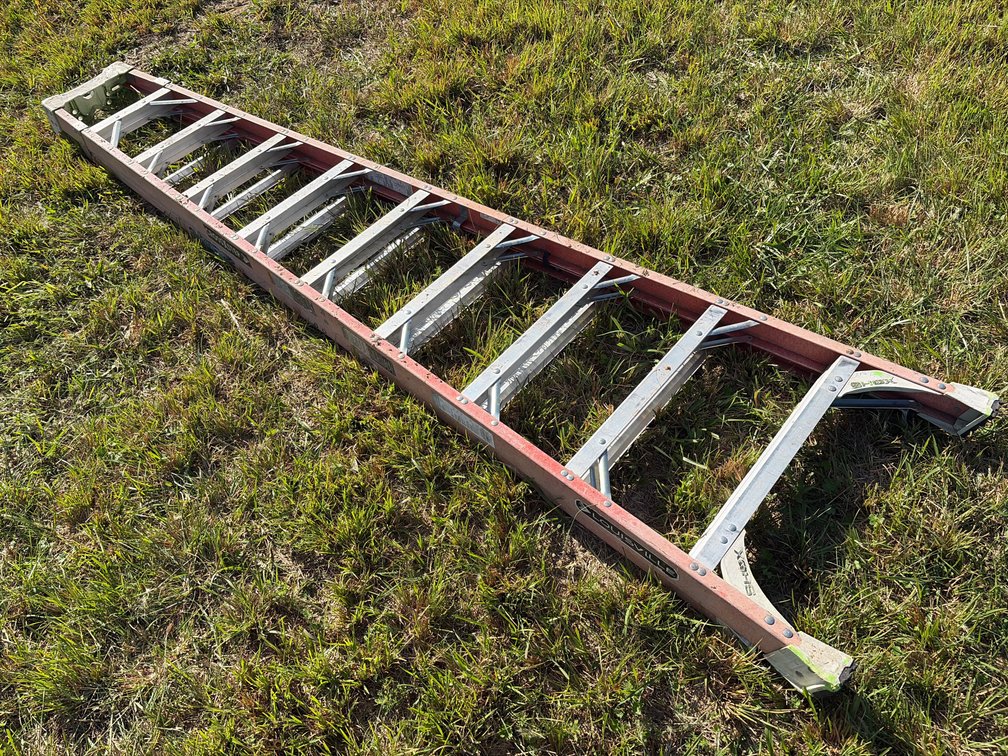 Louisville CrossXstep 10ft Step Ladder