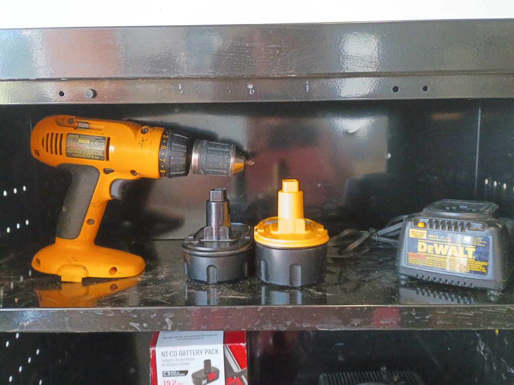 DeWalt 18 Volt Drill Set