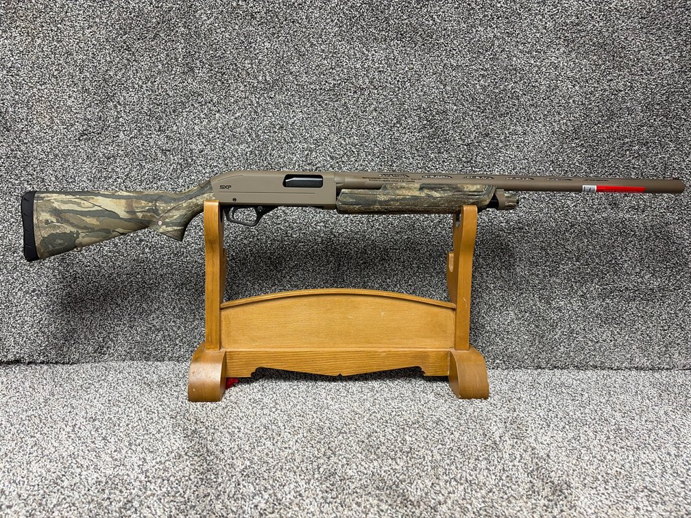 NEW in Box Winchester SXP Hybrid Hunter 12 Gauge Shotgun