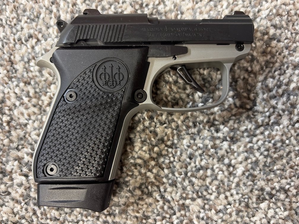 NEW in Box Beretta 30X Tomcat 32 Auto Pistol