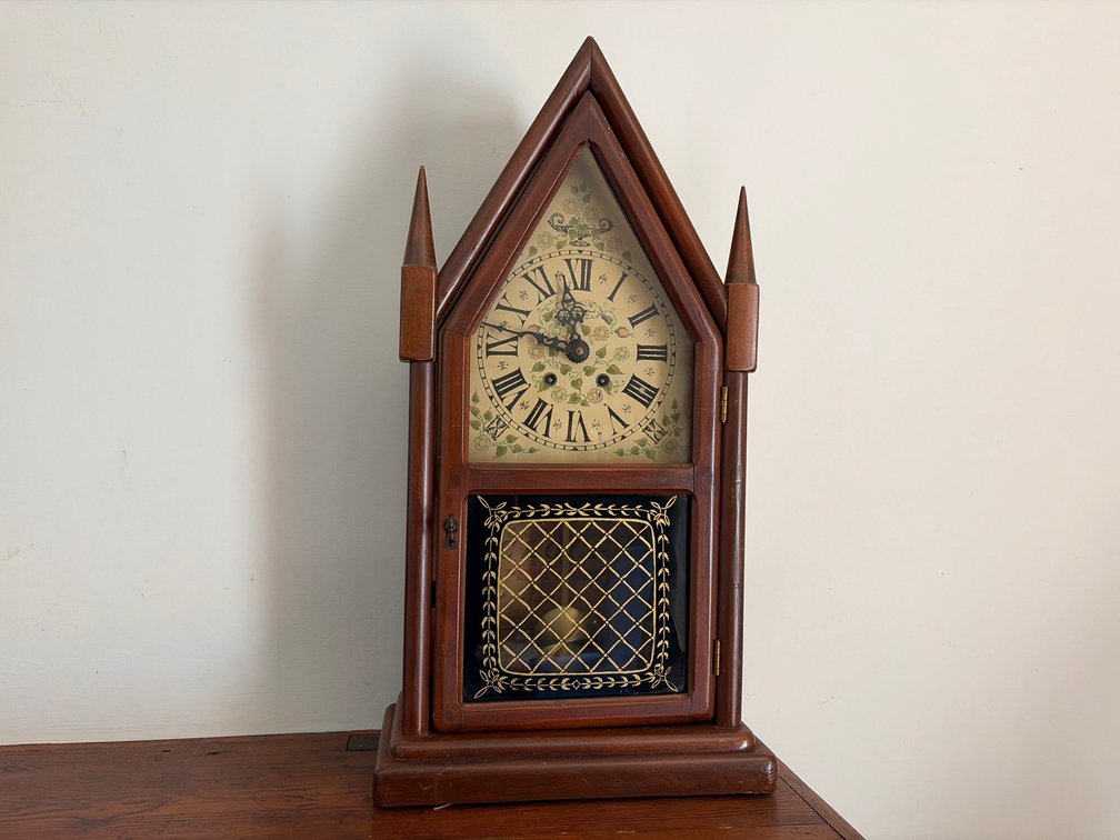 Antique New England Clock Company Eight Day Spring Wound Pendulum Mantel Clock