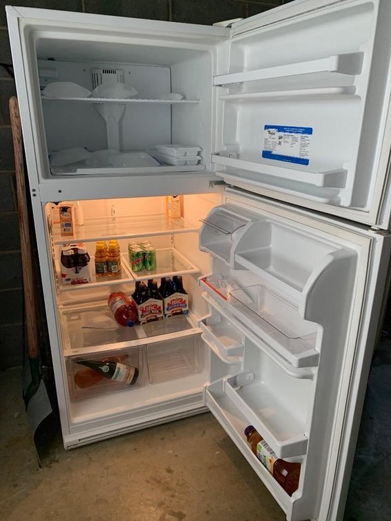 Refrigerator