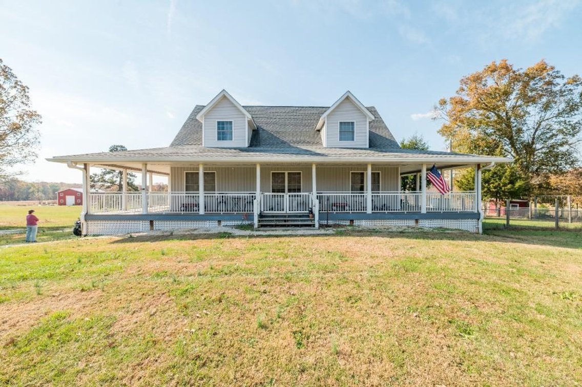 Image for **UNDER CONTRACT** House on 25 Acres Appomattox Va 3 Buildings with Pond