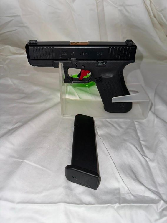 Image for Large Gun Auction / Collection of Rifles, Handguns, Shotguns, Ammo, Parts & More!