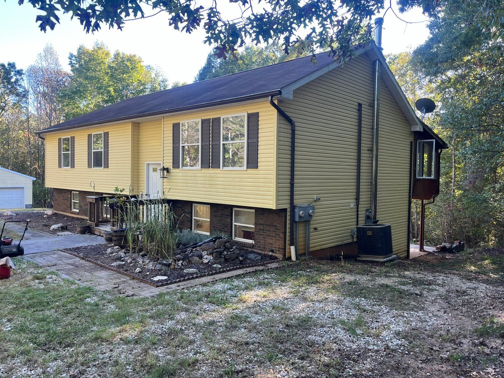 Image for Split Foyer With Shop on 5 Ac in Gladstone VA