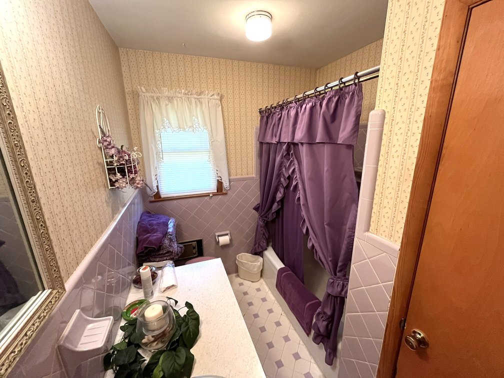 Image for Madison Heights Real Estate Auction