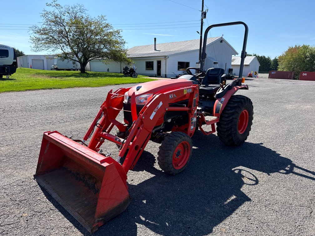 2019 Kubota B2650HSD 4WD Tractor w/ Loader, Hours: 288