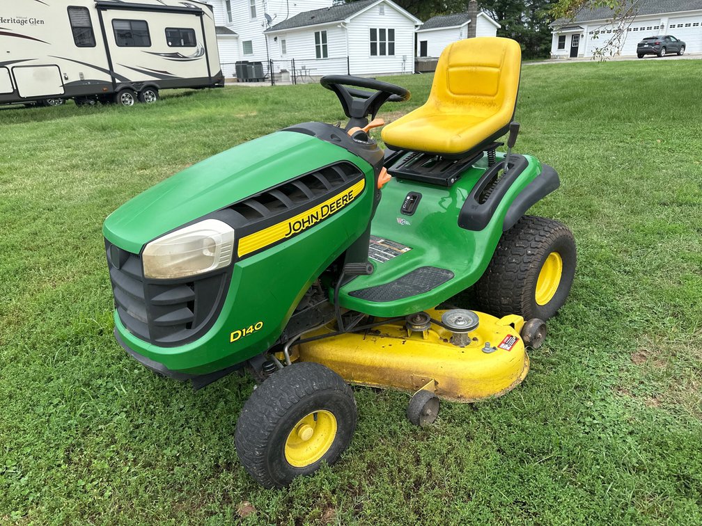 John Deere D140 Lawn Tractor, Hours: 308.1