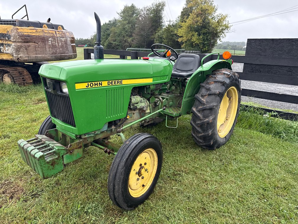 John Deere 950 2WD Tractor, Hours: 844.8
