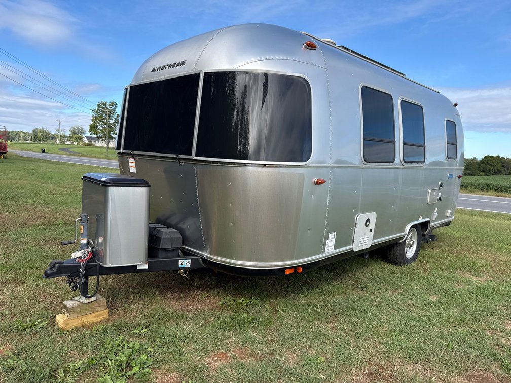 2023 Airstream 20FB Bambi Travel Trailer