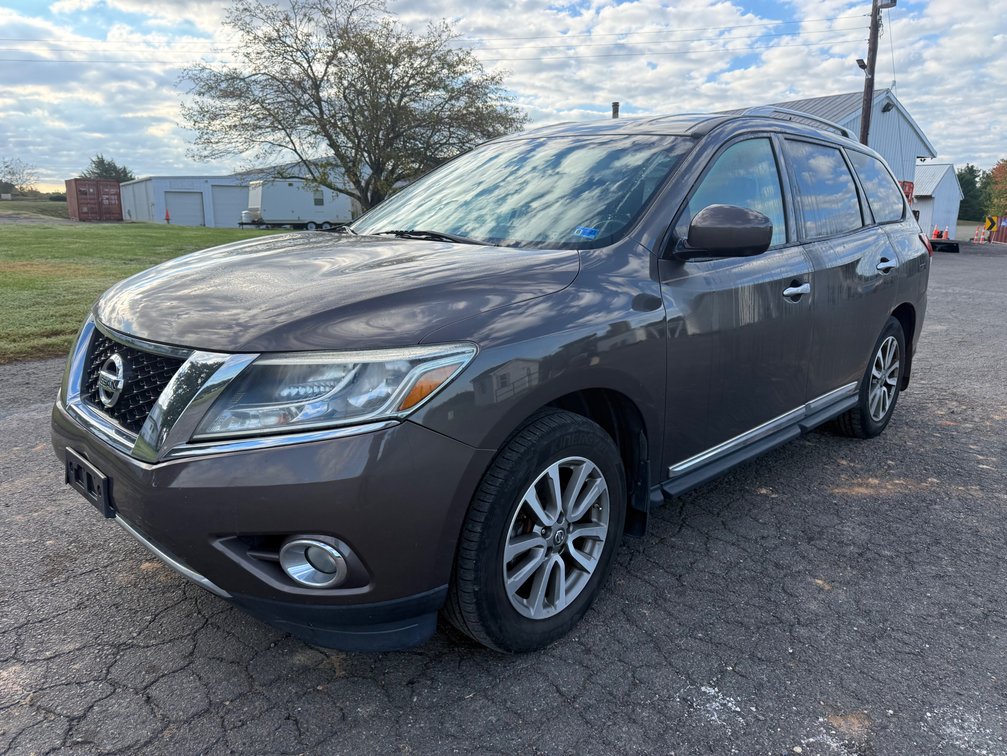 2015 Nissan Pathfinder Multipurpose Vehicle (MPV), Mileage: 143,478