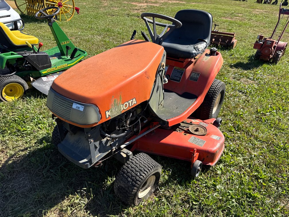 Kubota T1760 Lawn Tractor, Hours: 624.5