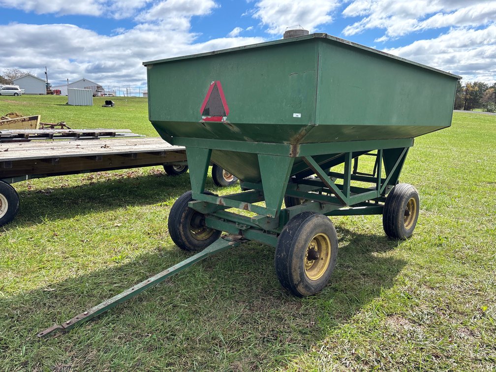 Gravity Flow Grain Wagon