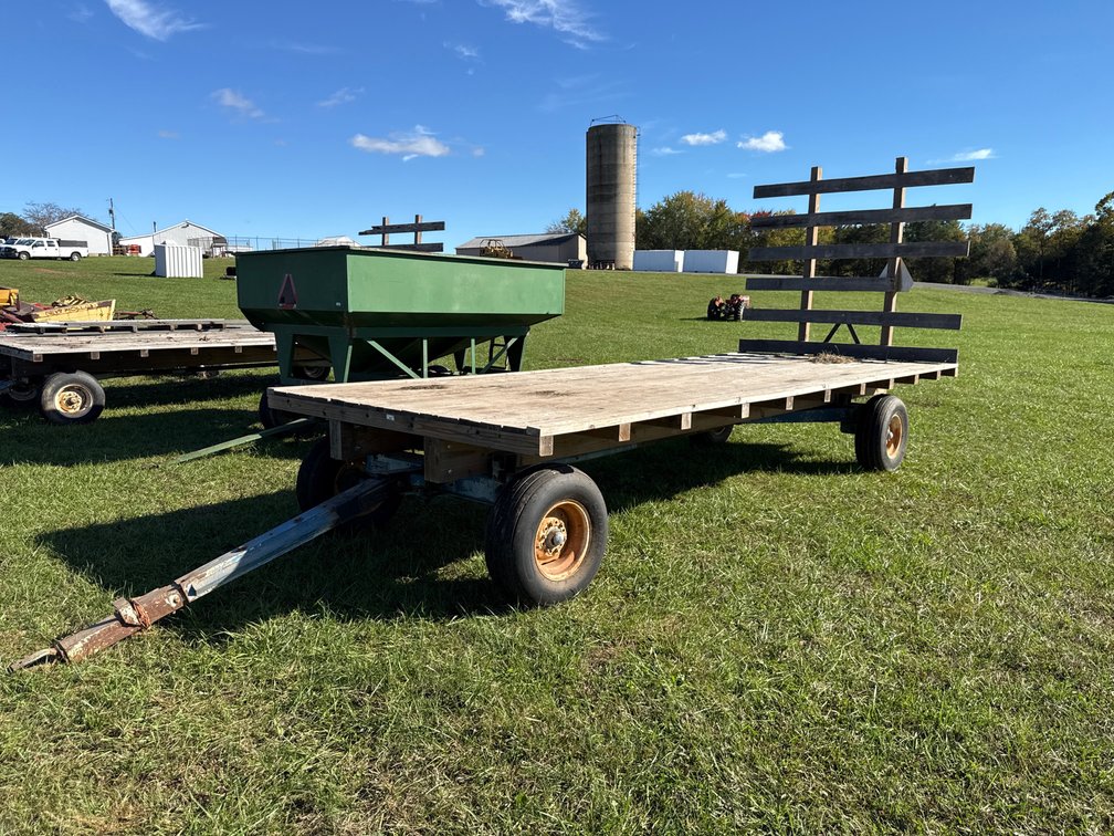 Ford 20CB018 8'x20' Flatbed Hay Wagon