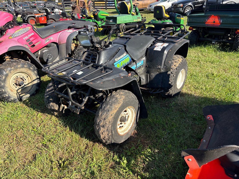 Kawasaki Bayou KLF 300B ATV