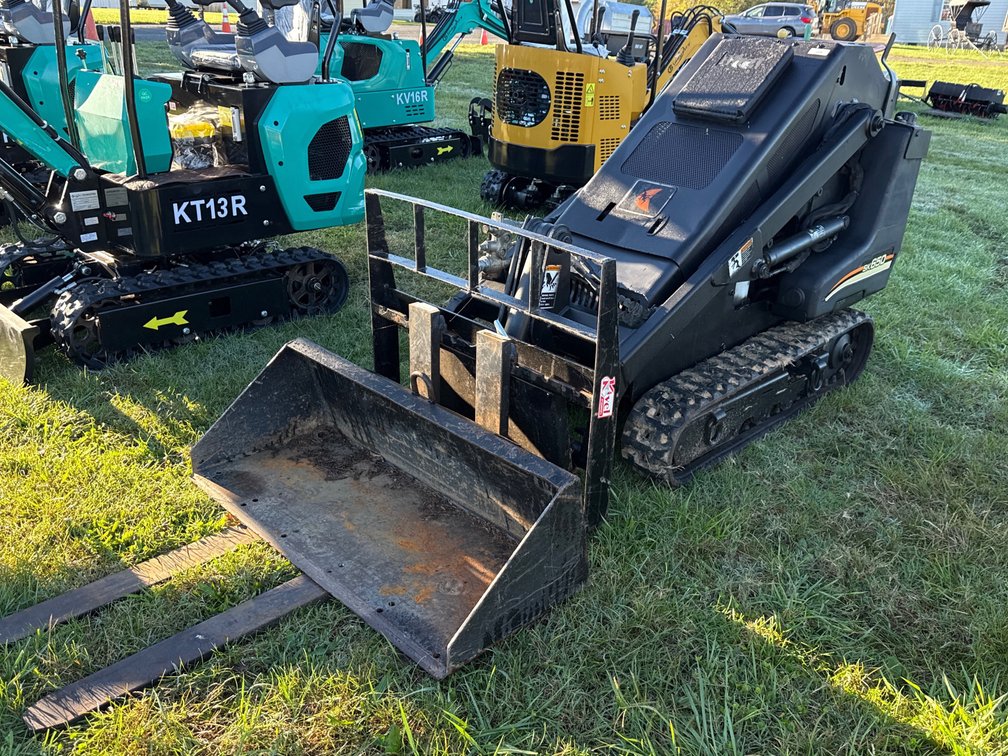 2007 Ditch Witch SK650 Mini Track Loader, Hours: 1,024.2