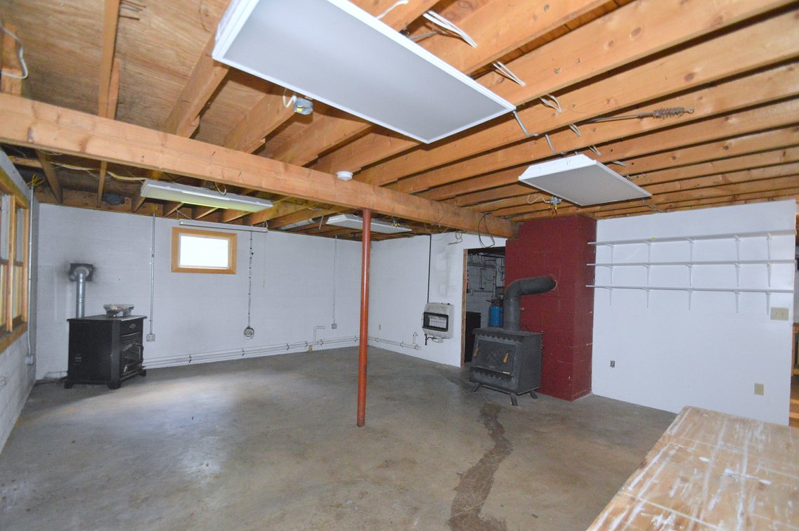Image for Estate of Thomas Withers Real Estate Auction