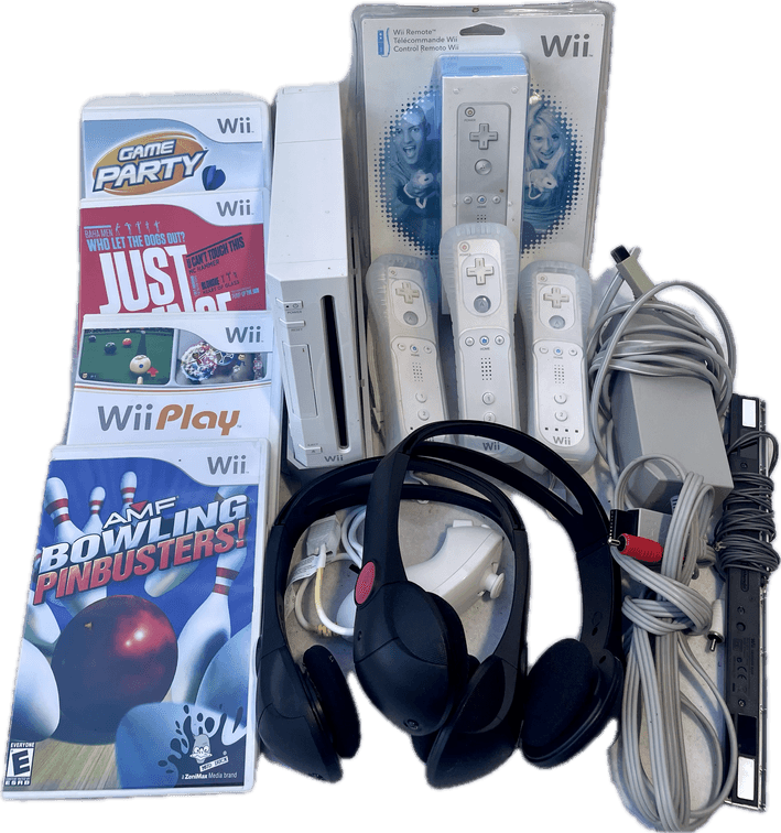 Wii Console, 4 Controllers, Headphones and Games