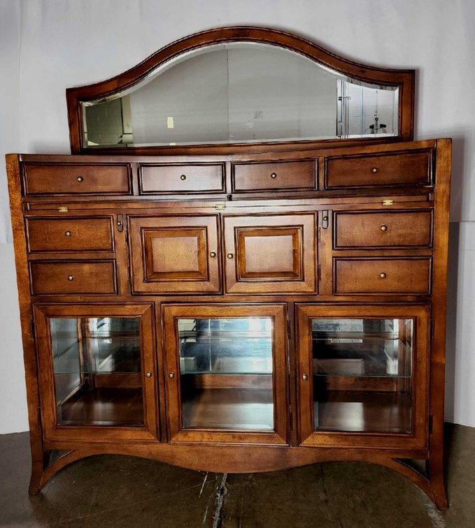 Image for Downsizing/Moving Online Auction For Vicky Dillion