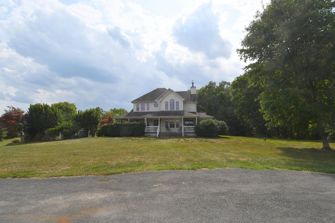 Image for Beautiful WV Mountain Home Online Reserve Auction!