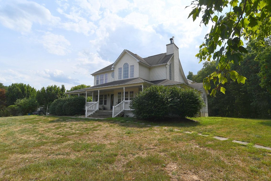 Image for Beautiful WV Mountain Home Online Reserve Auction!