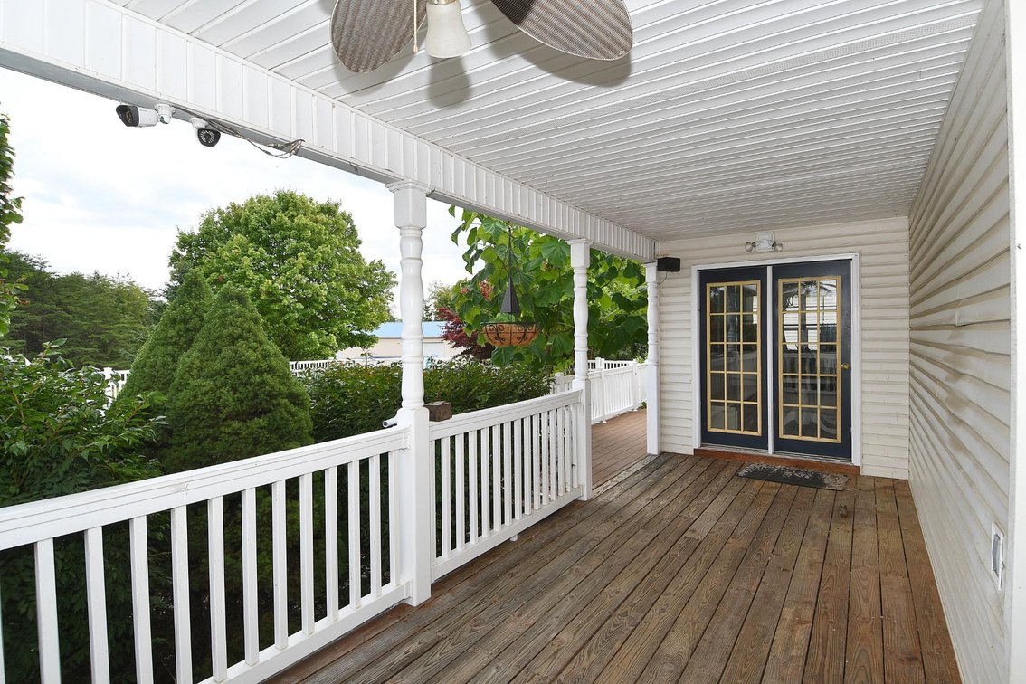 Image for Beautiful WV Mountain Home Online Reserve Auction!