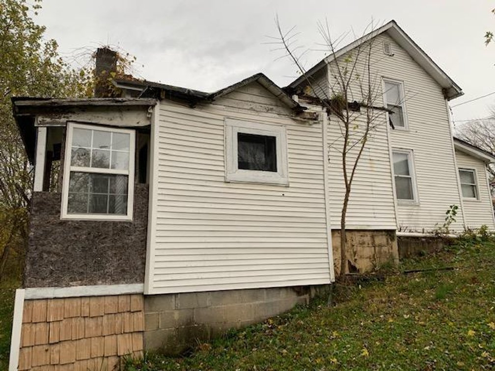 Image for Quaint Home In Paw Paw, WV! Online Only Auction!