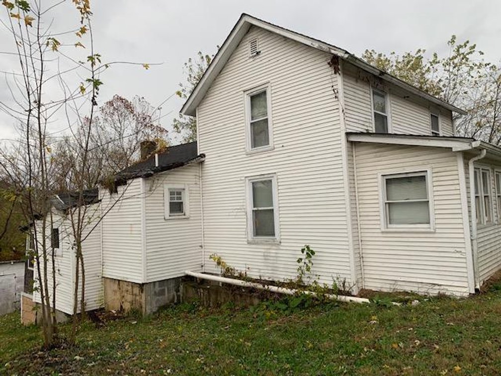 Image for Quaint Home In Paw Paw, WV! Online Only Auction!