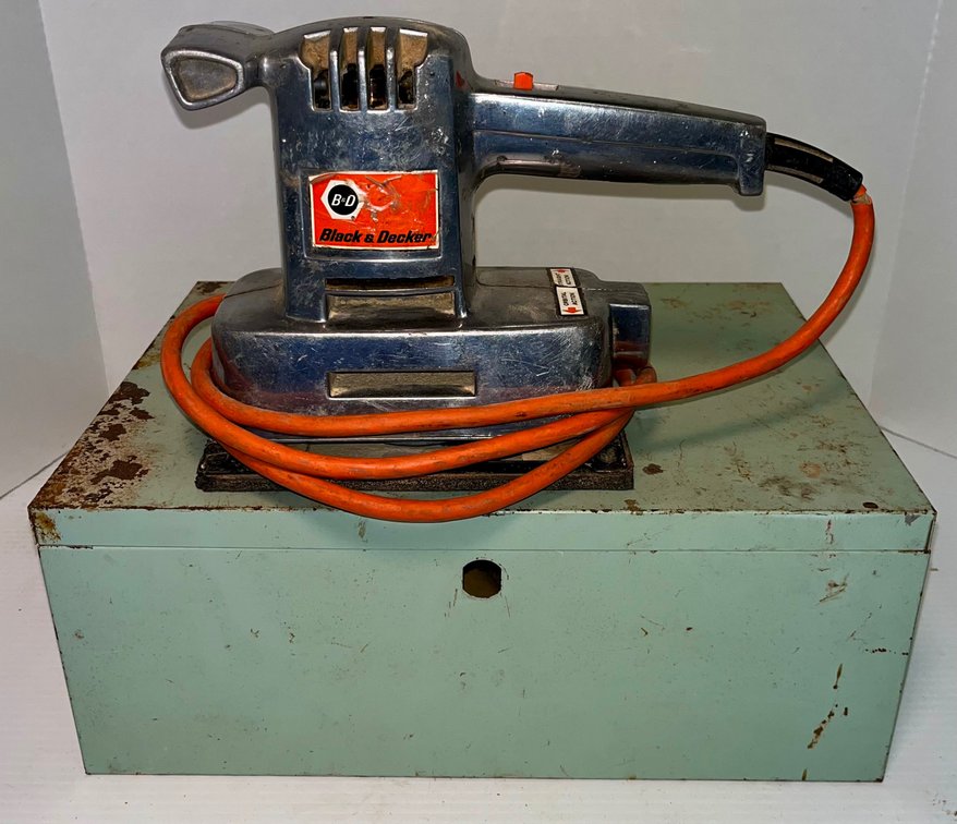 Black & Decker Orbital Sander with Metal Case
