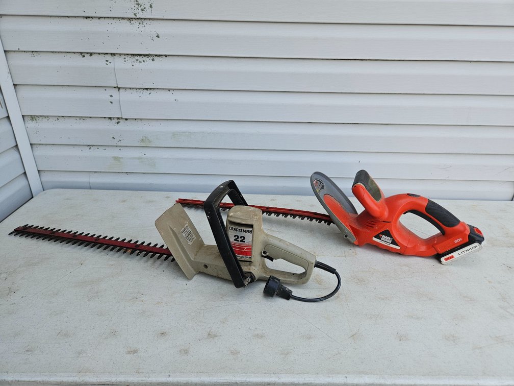 Black and Decker, Craftsman Hedge Trimmer