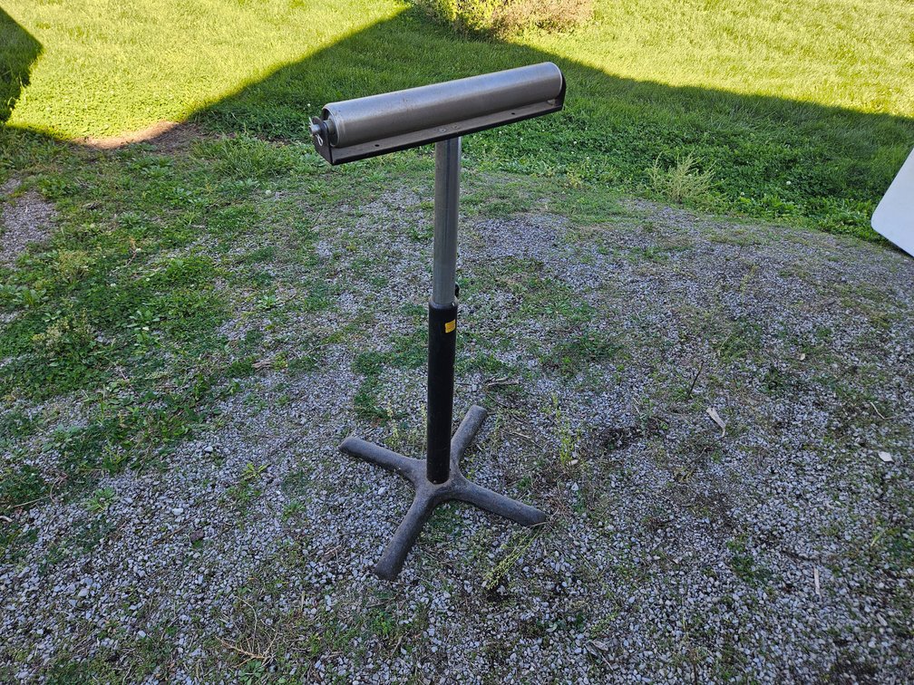 Roller Stand