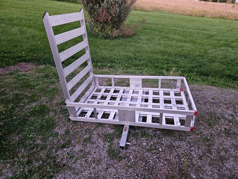 Hitch Cargo Carrier with Ramp