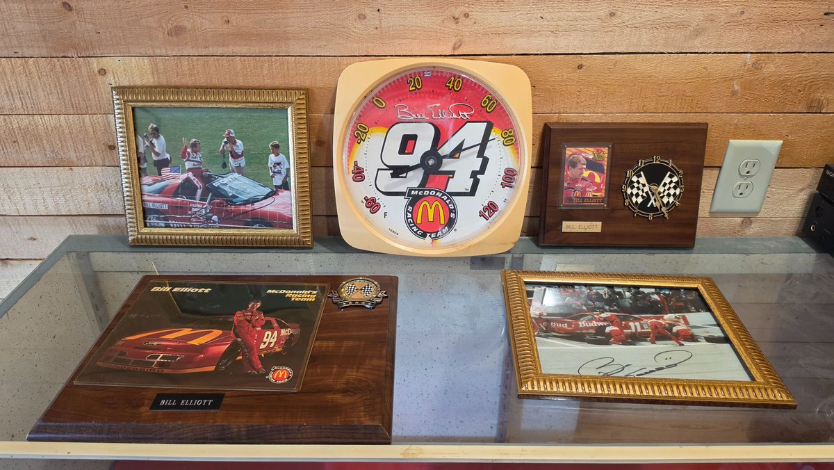 Multiple plaques and three clocks