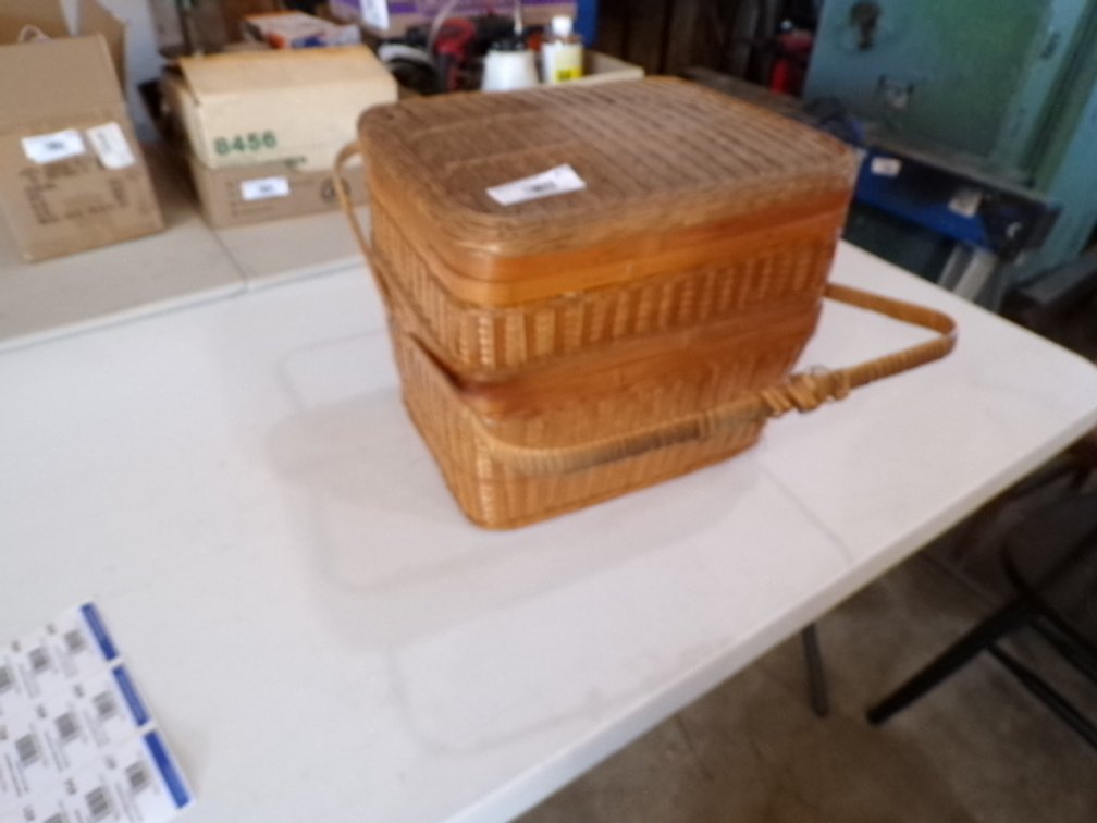 Lot 475