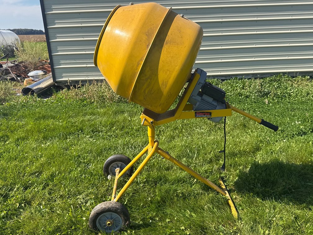 Clarke Portable Cement Mixer
