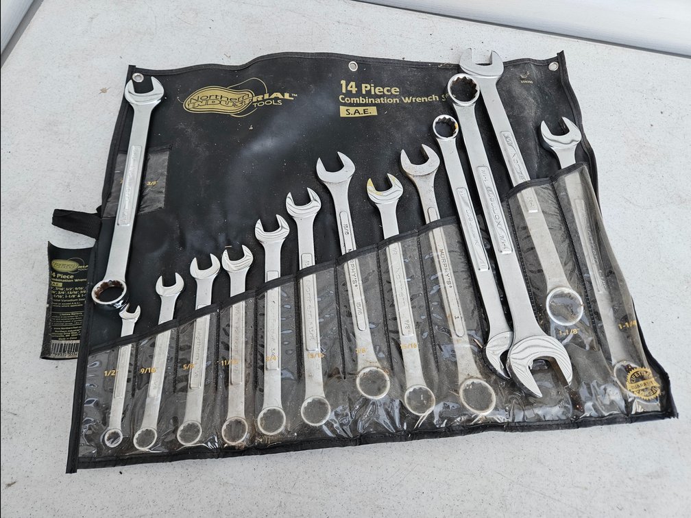 Northern Industrial Tools Wrench Set
