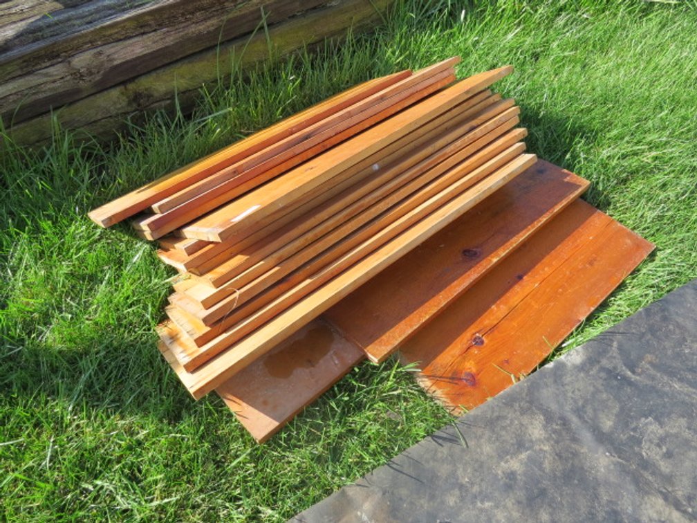 Wooden shelves or pieces of wood