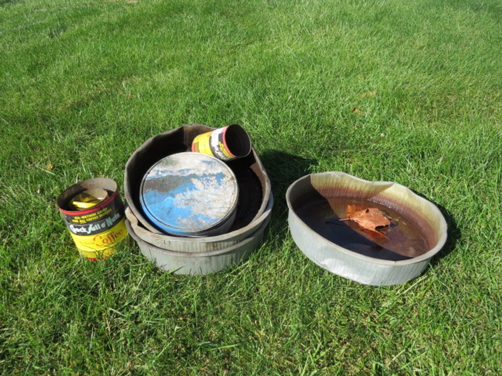 (4) Galvanized feeders & misc tins