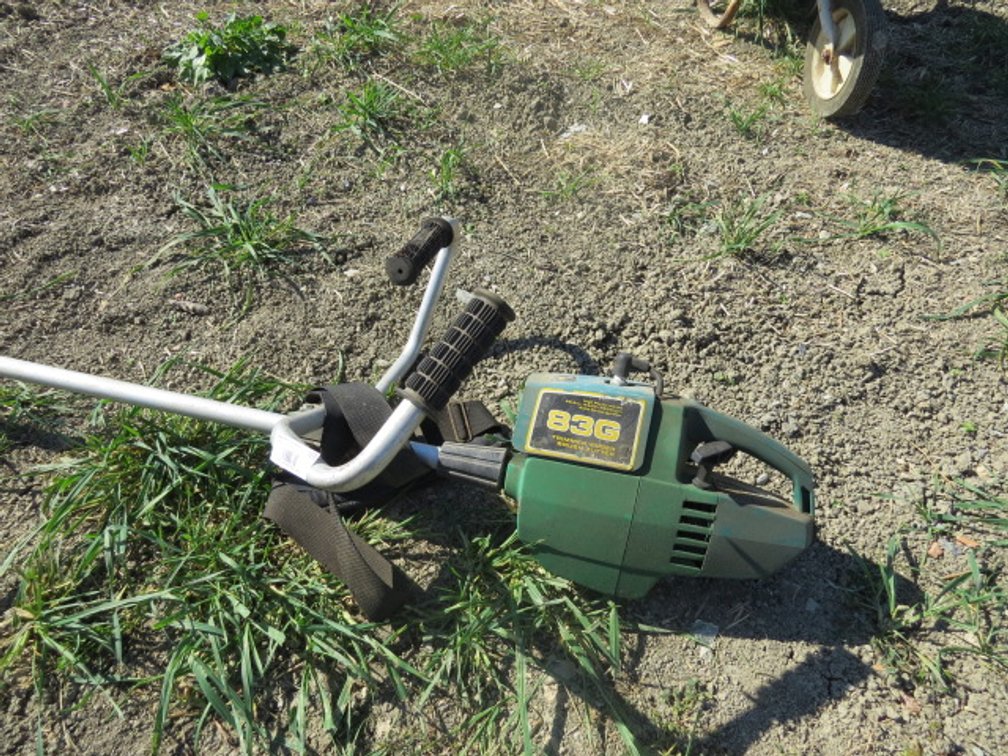 John Deere 83G trimmer/edger
